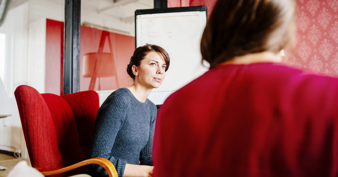 Onboarding High-Touch vs Low-Touch